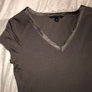 Banana Republic V Neck Shirt